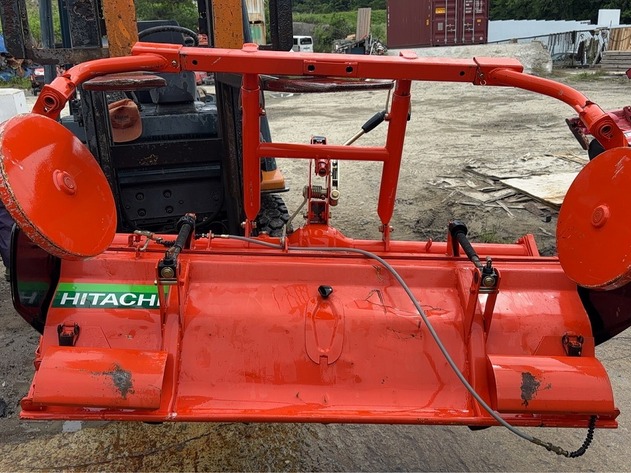 HITACHI